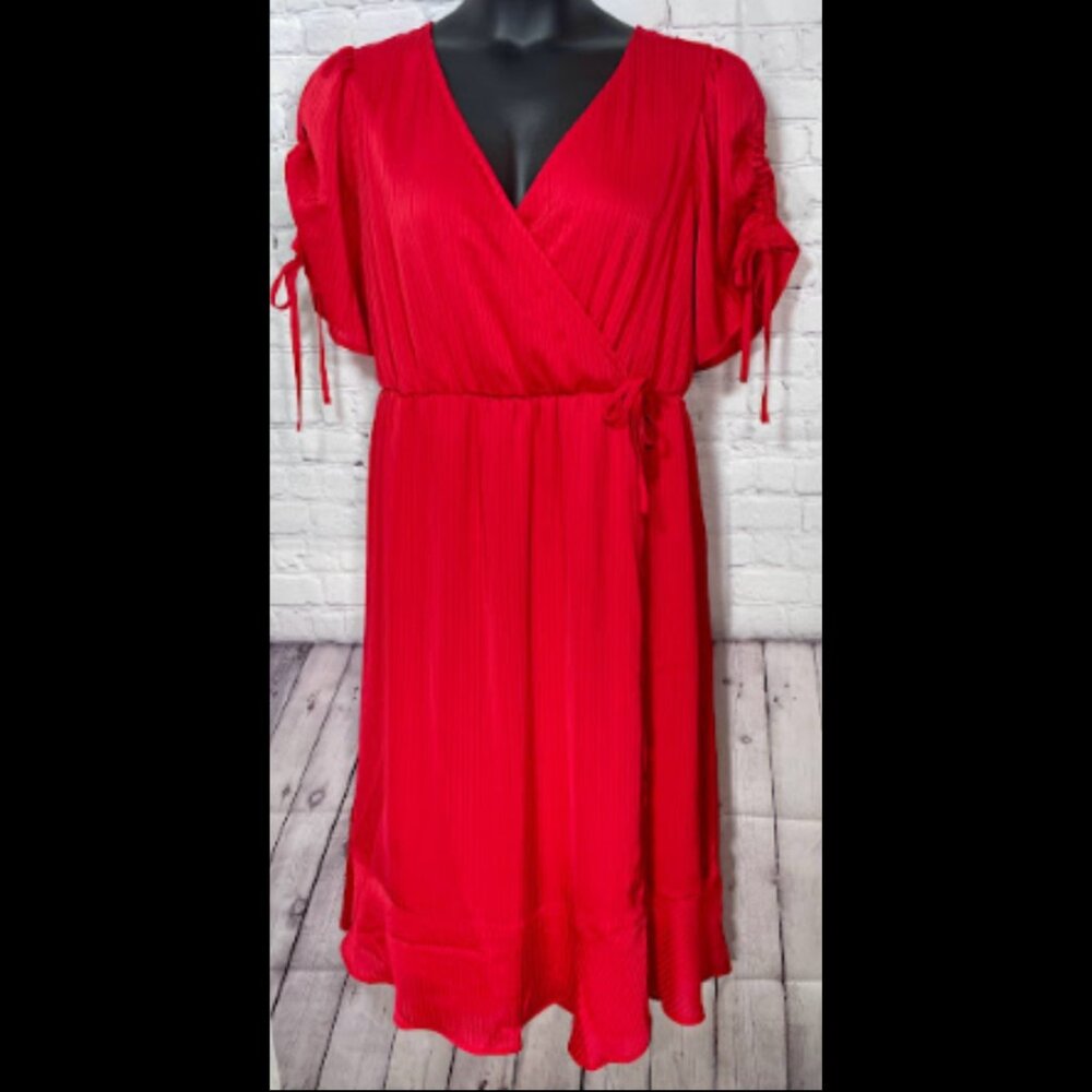 PLUS DRESS - Picture 6 of 6
